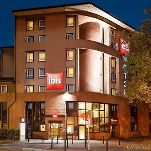 Hotel Ibis Pont Jumeaux